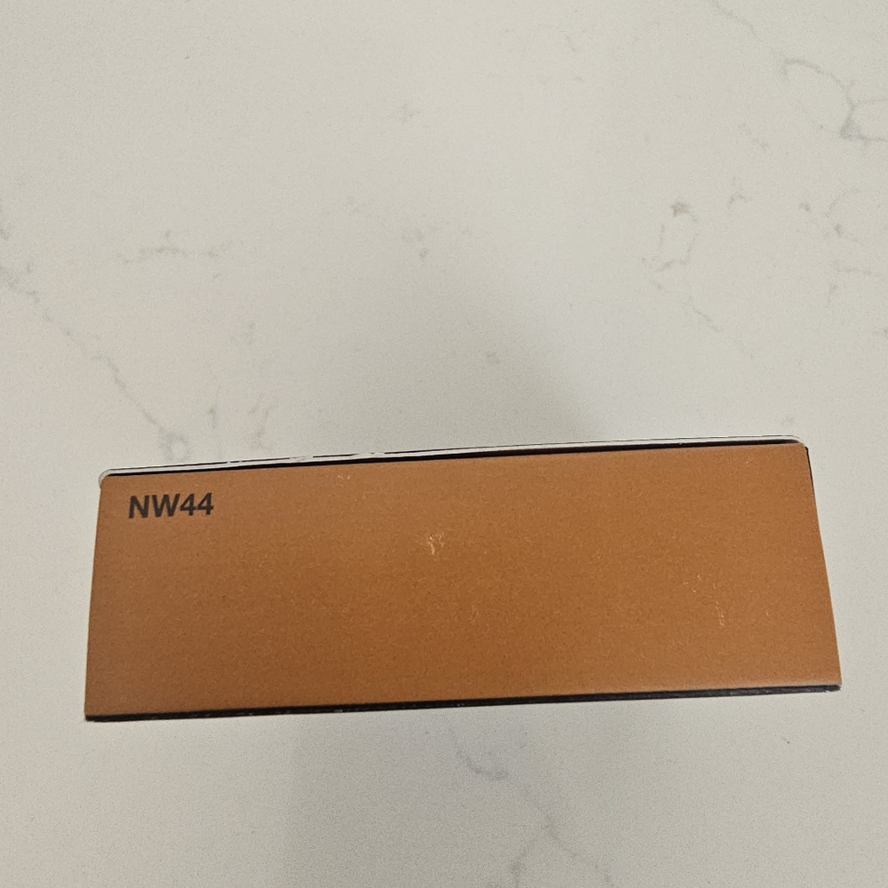NIB MAC NW44 Studio Fix Powder Plus Foundation - Picture 2 of 4
